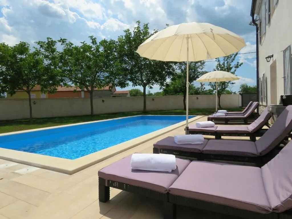 Villa House Nina Petehi
